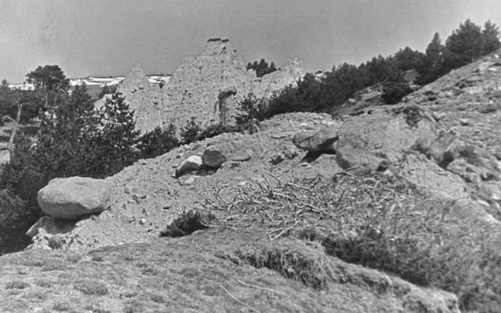 Земляные пирамиды в Баксанском ущелье (Центральный Кавказ, 1980 г.)